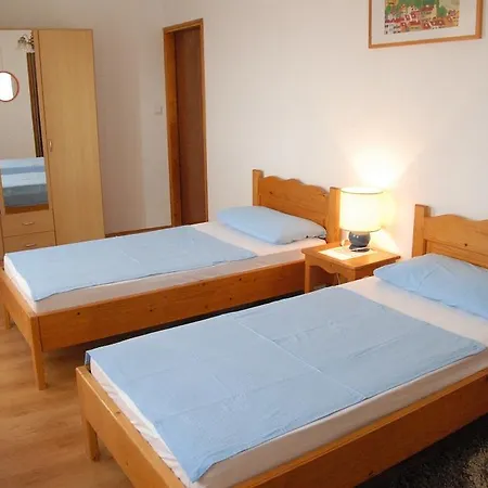 Apartman Castel
