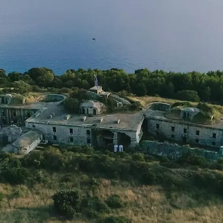 Castel